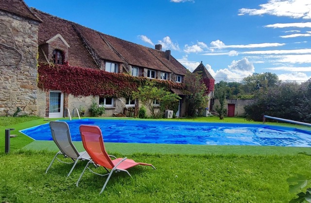 12th century Manoir des Templiers, with heated swimming pool, jacuzzi, mini golf course