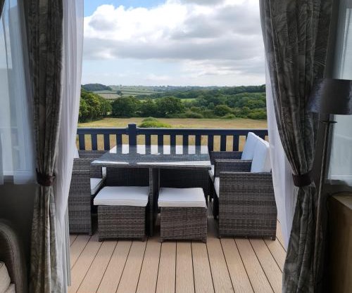 14b Medina Rise Thorness Bay Isle of Wight