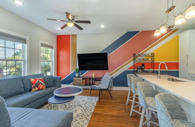 15 Min to Broadway-Family Friendly w/Rooftop Patio