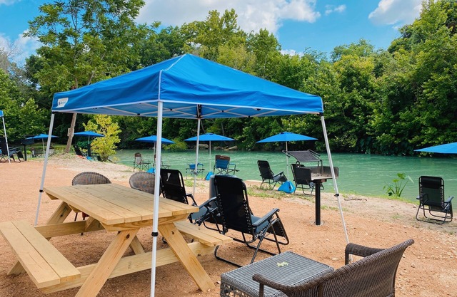 #15 Son's Blue River Camp Glamping Cabin w/1 Queen, 1 Twin