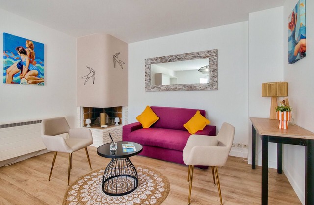 150m from St Martin de Ré harbour, studio for 2