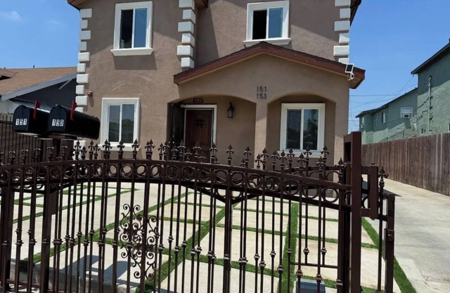 151/153 Whole Duplex