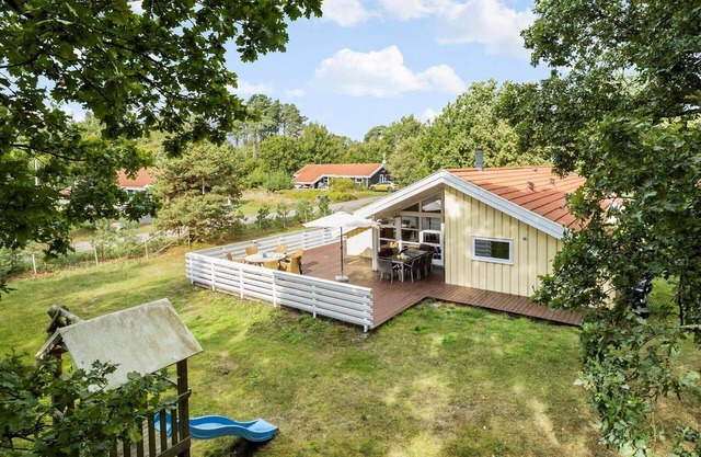 1532 Aakirkeby - Strandparken 9