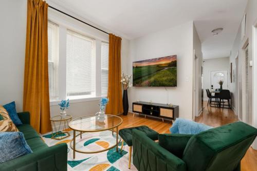15mins DT Wicker Park Gem Sleeps 7 FreePark