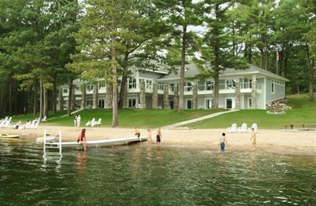 16 bedroom/18 bathroom private home