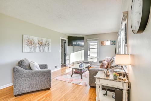 16 Mi to Buckeye Lake Family-Friendly Newark Home