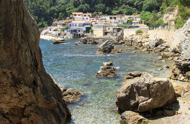 160 m² house with swimming pool just a stone's throw from the beaches!