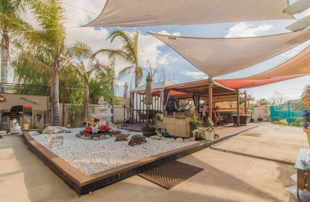 16215 Grande Isla LTR · Kayak, Backyard Canal Access, Hot tub Getaway!