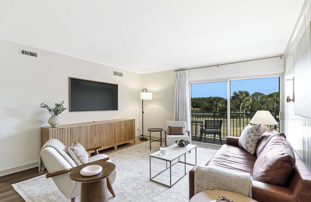 1731 Bluff Villas: 1 Bedroom, 1 Bath, Sleeps 4