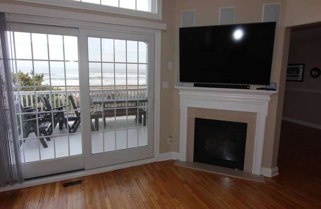 18 33rd Street North