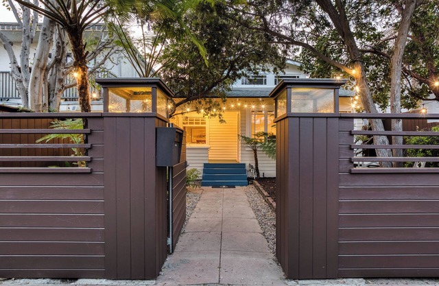 1908 Bungalow - Amazing Location! Amazing Reviews!