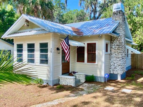 1940 Cottage on the Nature Coast