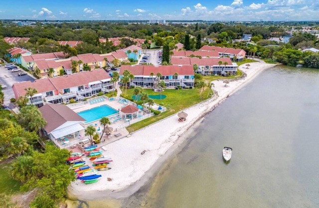 1BR Beachfront Condo w/Water View in St. Pete, FL
