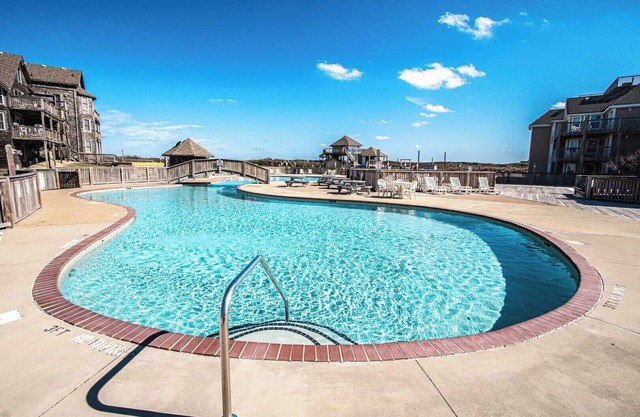 1BR Coastal Condo w/Pool Access