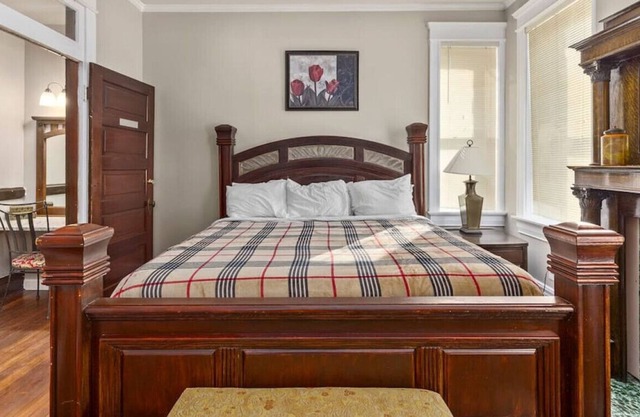 1st Capitol Mansion Boutique Hotel - Suite 201