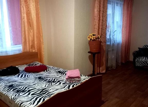 2комнатная квартира машиностройтелей 4а