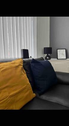 2 BDR House By Eason Stays Short Lets & Serviced Accommodation Warrington With Free Wifi