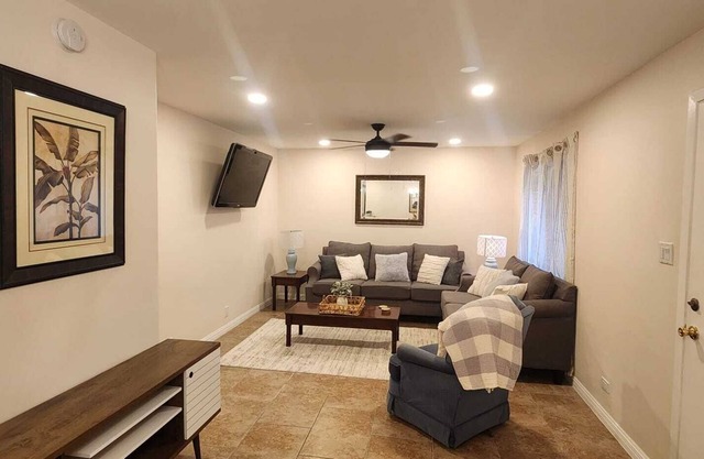 2 bdrm/1 bath Condo , 40 min. from South Padre island and SpaceX !!!