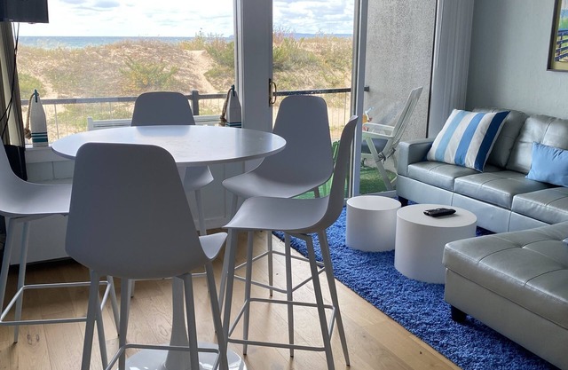 2 Bed, 1.5 Bath Condo on Lake Michigan-Gorgeous views-The Homestead-Glen Arbor