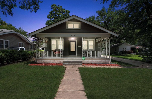 2 Bed 1 Bath home by College Hill and Hospitals