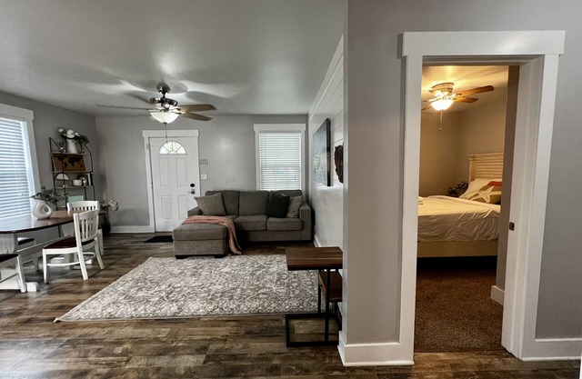 2 Bedroom 1 Bath on the Edge of Charleston Near Airport