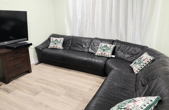 2 bedroom 1 bath house with large backyard and deck