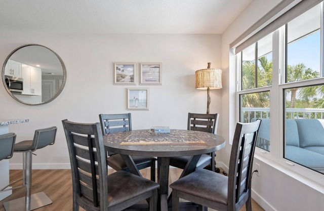 2 Bedroom/2 Bath Villa (Second Level) - Unit 6