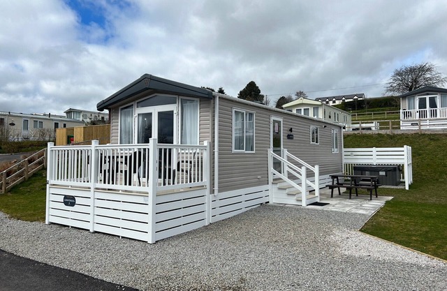 2 bedroom accommodation in St Ann’s Chapel, Callington
