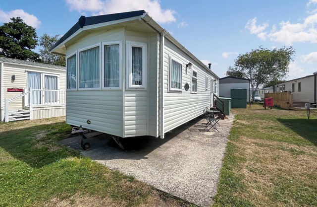 2 bedroom accommodation in Burnham-on-Sea