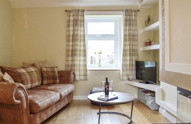 2 bedroom accommodation in Blairgowrie