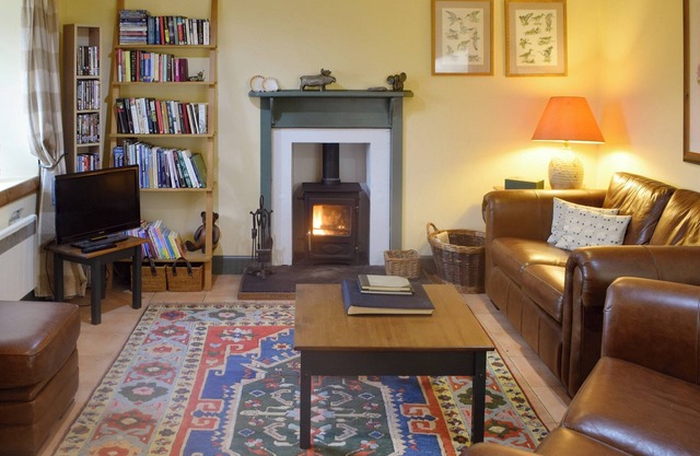 2 bedroom accommodation in Nr Craignure, Isle of Mull