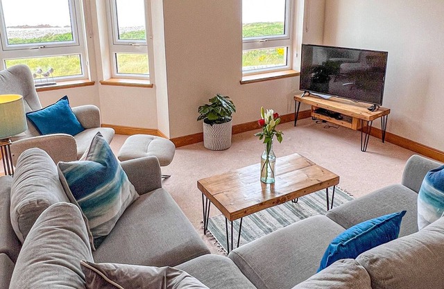 2 bedroom accommodation in Lossiemouth, near Elgin
