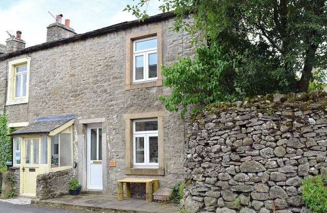 2 bedroom accommodation in Grassington