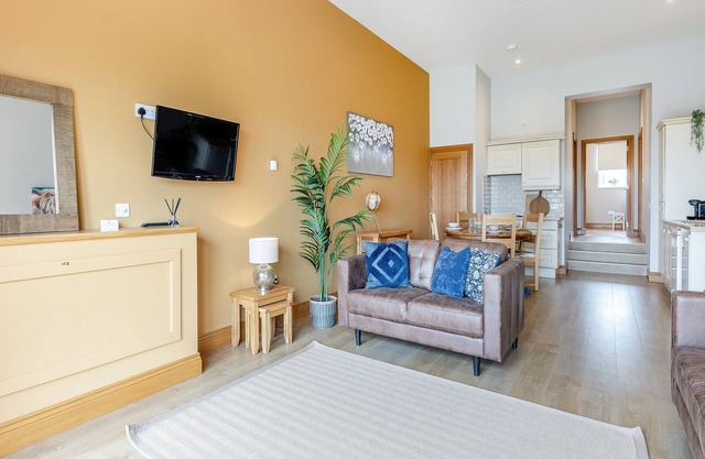 2 bedroom accommodation in St Andrews