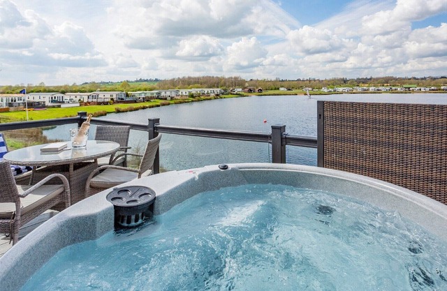 2 bedroom accommodation in Tewkesbury