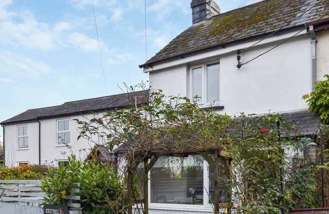 2 bedroom accommodation in Tavistock
