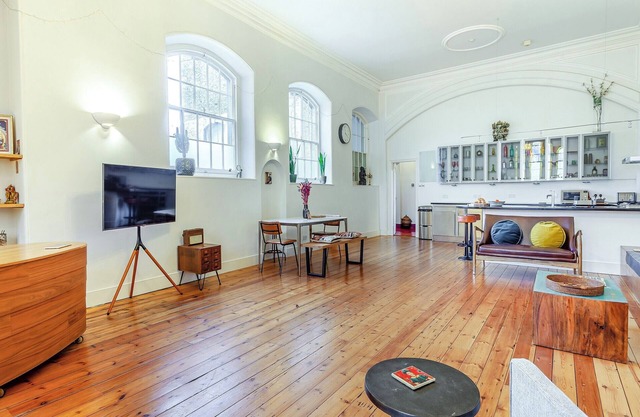 2 bedroom accommodation in Frome