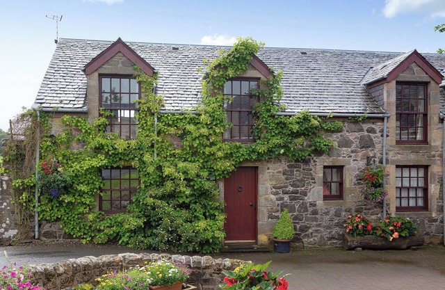 2 bedroom accommodation in Kinross, near Perth