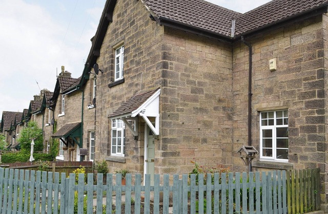 2 bedroom accommodation in Rowsley, near Matlock