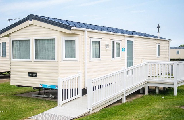2 bedroom accommodation in Rhyl
