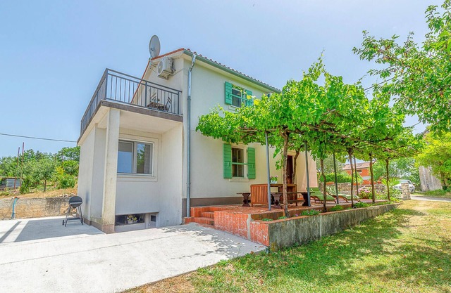 2 bedroom amazing home in Nedescina