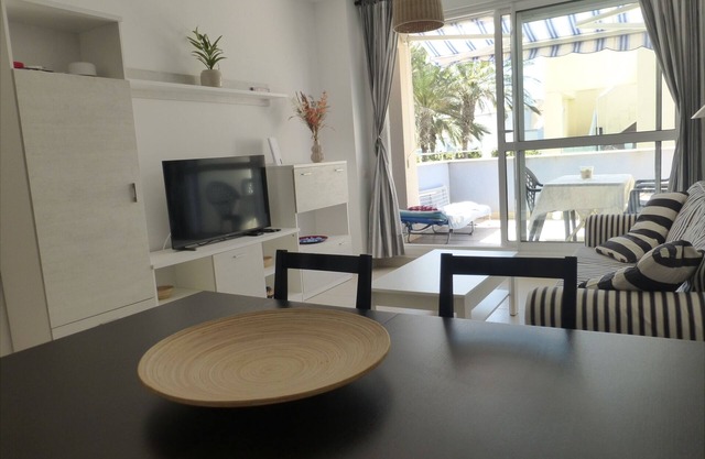 2 bedroom apartment in the Oasis complex