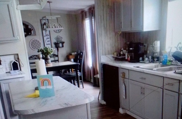 2-bedroom apartment in peaceful Lehigh Acres with AC, WiFi home away from home