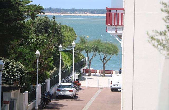 2 bedroom apartment, in Moulleau, 100m from the beach