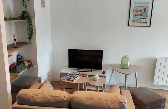 2 bedroom apartment in the center of Ploemeur