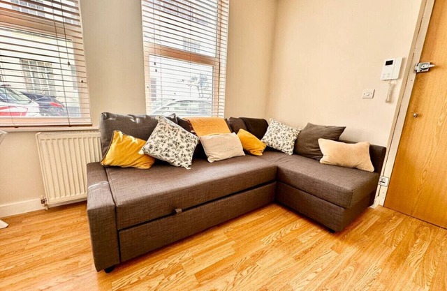 2 bedroom apartment in SE13
