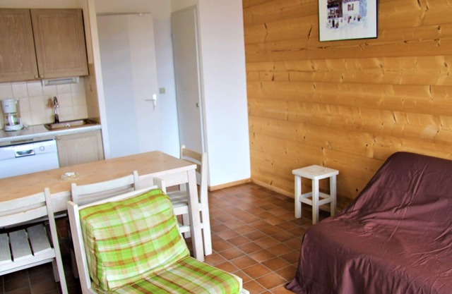 2-Bedroom Apartment with Balcony and Garage in La Clusaz Village Center