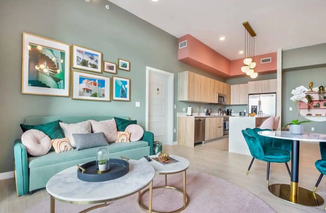 2 Bedroom Art Deco Penthouse in Design District
