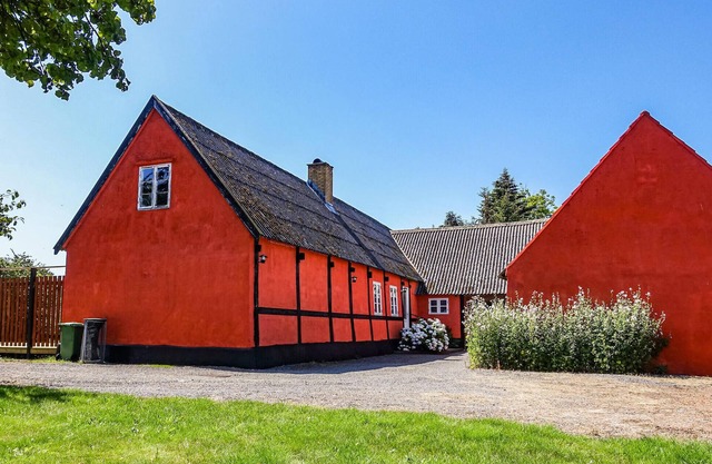 2 bedroom awesome home in Nexø