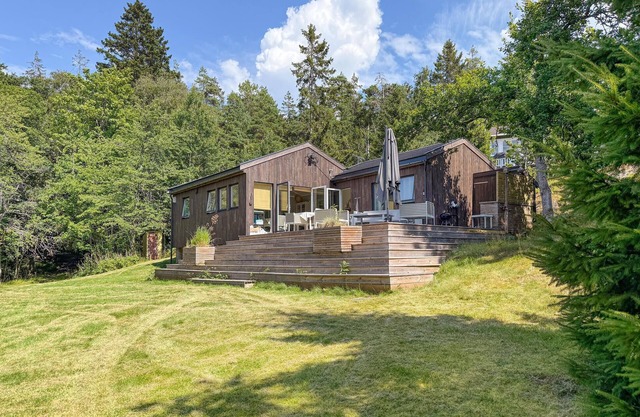 2 bedroom beautiful home in Gressvik